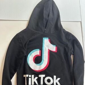 TikTok sweater